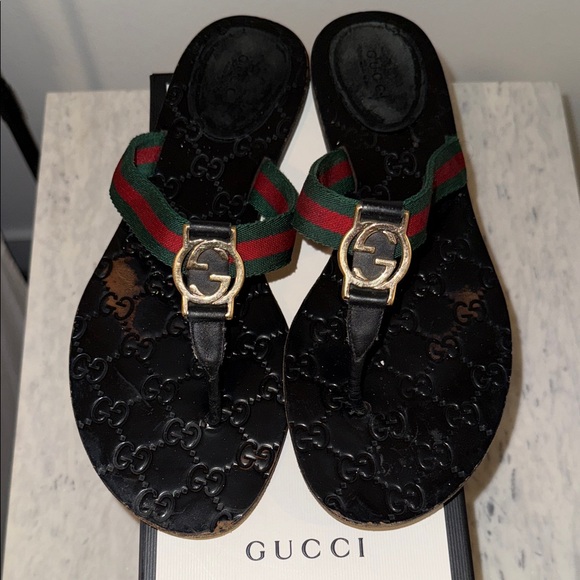 Gucci Black Flip Flops with Red and Green Straps Gucci sandals women size 40 - Picture 1 of 10